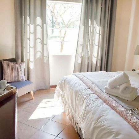 Unyati Safari Lodge Hectorspruit Extérieur photo